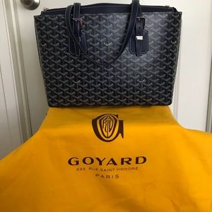 Women’s Goyard Bag